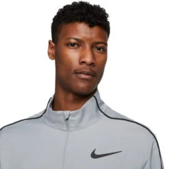 Chaqueta Nike Dri-Fit Team Woven 8 Chaqueta Nike Dri-Fit Team Woven -JOMA Tienda de ventas chaqueta nike dri fit team woven particle grey black 2