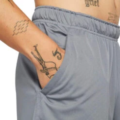 Pantalón Corto Nike Dri-Fit Totality -JOMA Tienda de ventas pantalon corto nike dri fit totality smoke grey black 2