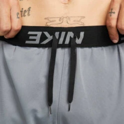 Pantalón Corto Nike Dri-Fit Totality -JOMA Tienda de ventas pantalon corto nike dri fit totality smoke grey black 3