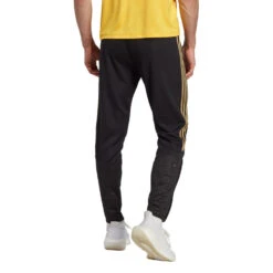 Pantalón Largo Adidas Salah -JOMA Tienda de ventas pantalon largo adidas salah black 2
