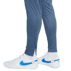 Pantalón Largo Nike Dri-Fit Academy 23 10 Pantalón Largo Nike Dri-Fit Academy 23 -JOMA Tienda de ventas pantalon largo nike dri fit academy 23 diffused blue 3