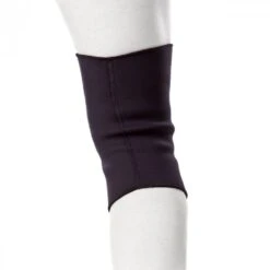Rodillera Rehab Medic De Neopreno -JOMA Tienda de ventas rodillera cramer de neopreno abierta negra 2